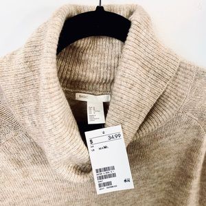 NWT H&M cowl necked sweater